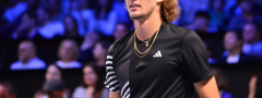 Zverev bolji od Cicipasa za polufinale Pariza