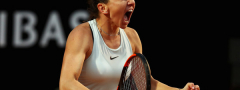 AO: Ispala osma na svetu, Osaka ubedljiva, Halep se provukla, Venus uzela samo gem